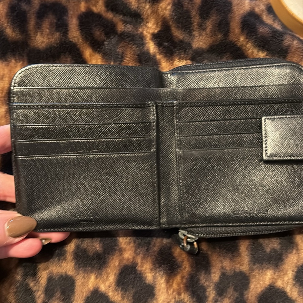 Authentic Prada  saffiano zipper wallet - Picture 7 of 15